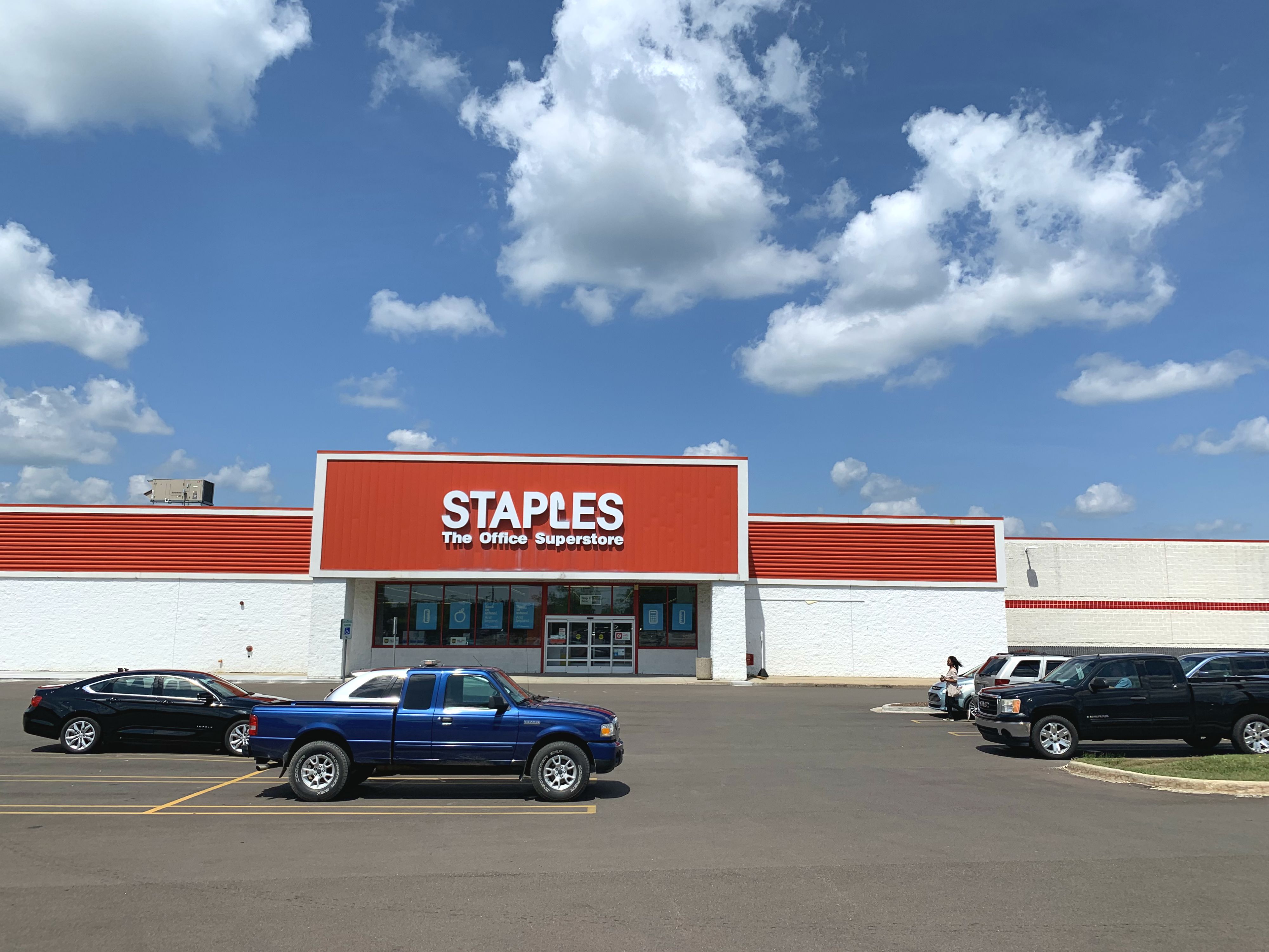 NN Staples 10+ Cap Rate Midland, MI Marketplace