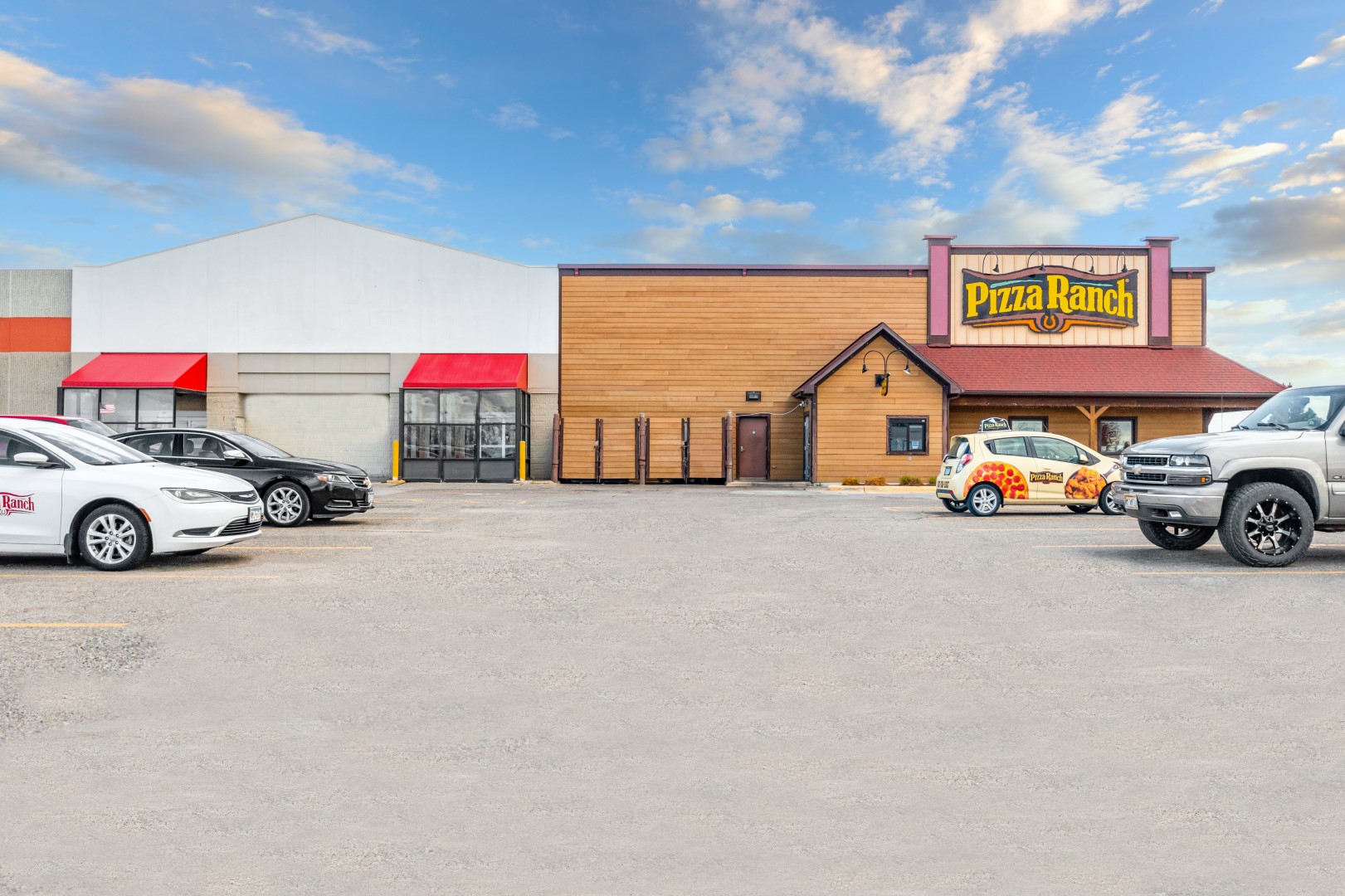 62 Occupied ValueAdd Retail Minneapolis MSA Marketplace