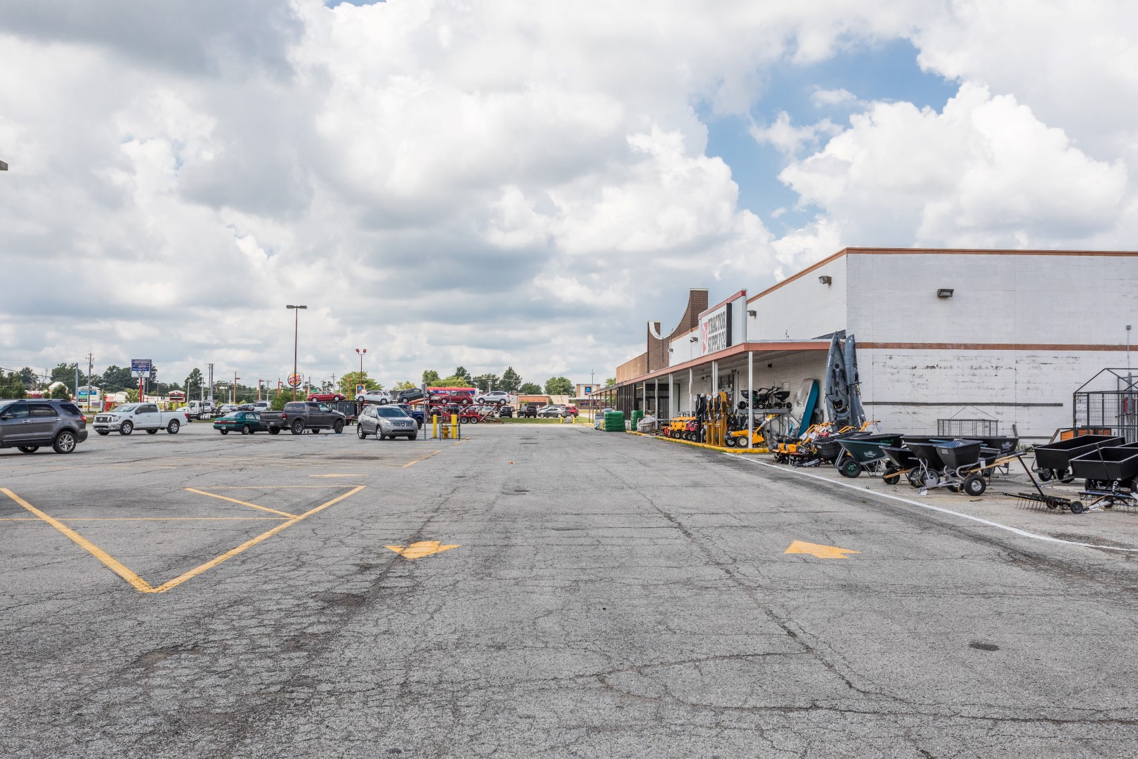 Lebanon Shopping Center Former Big Lots Marketplace