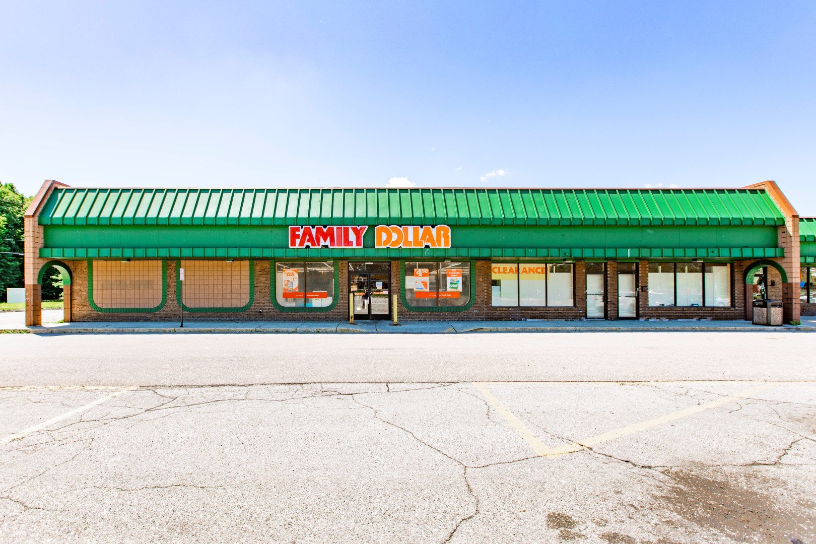 Liquor Store & Family Dollar Anchored Shopping Center Canton, MI