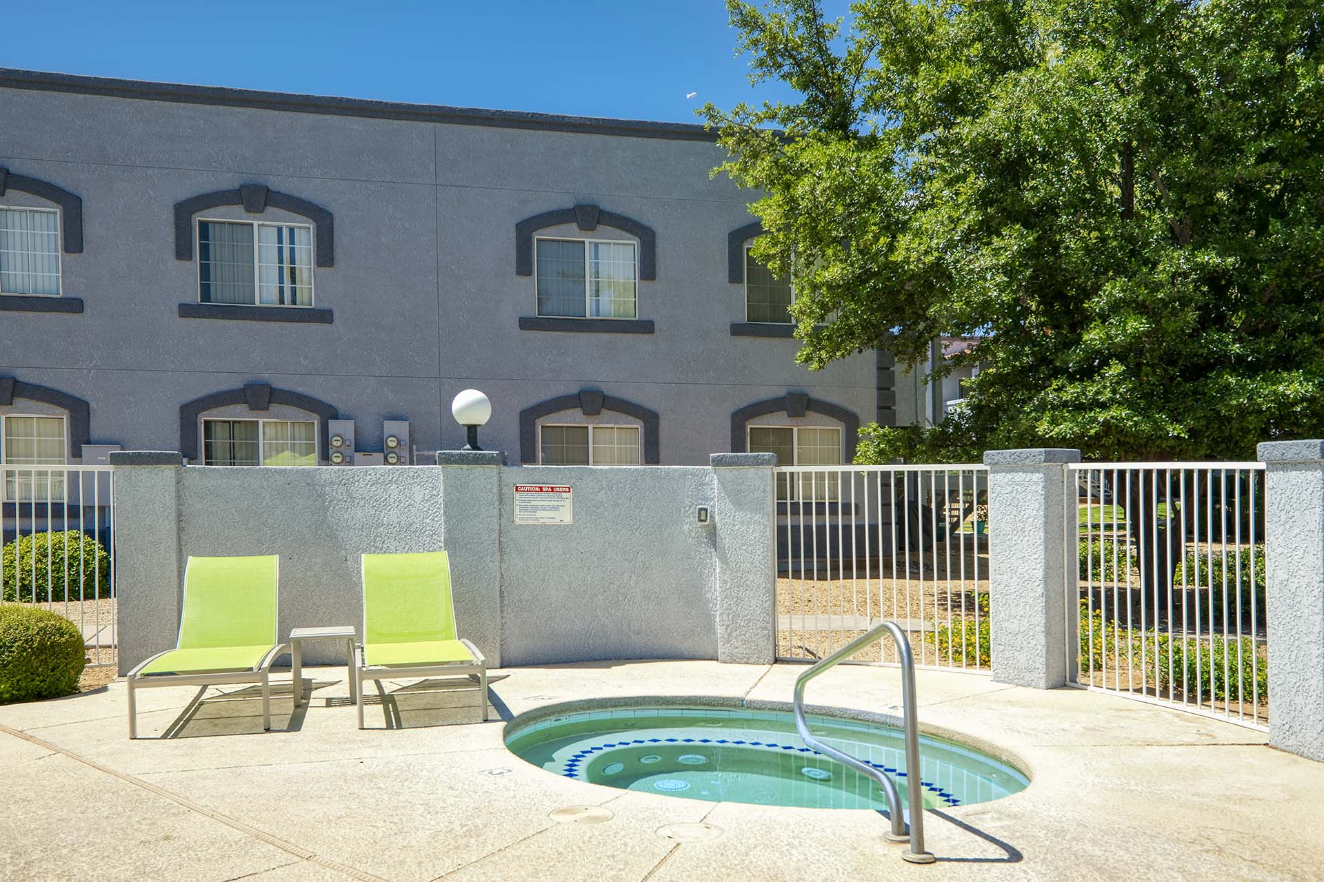 Montego Bay Apartments Marketplace