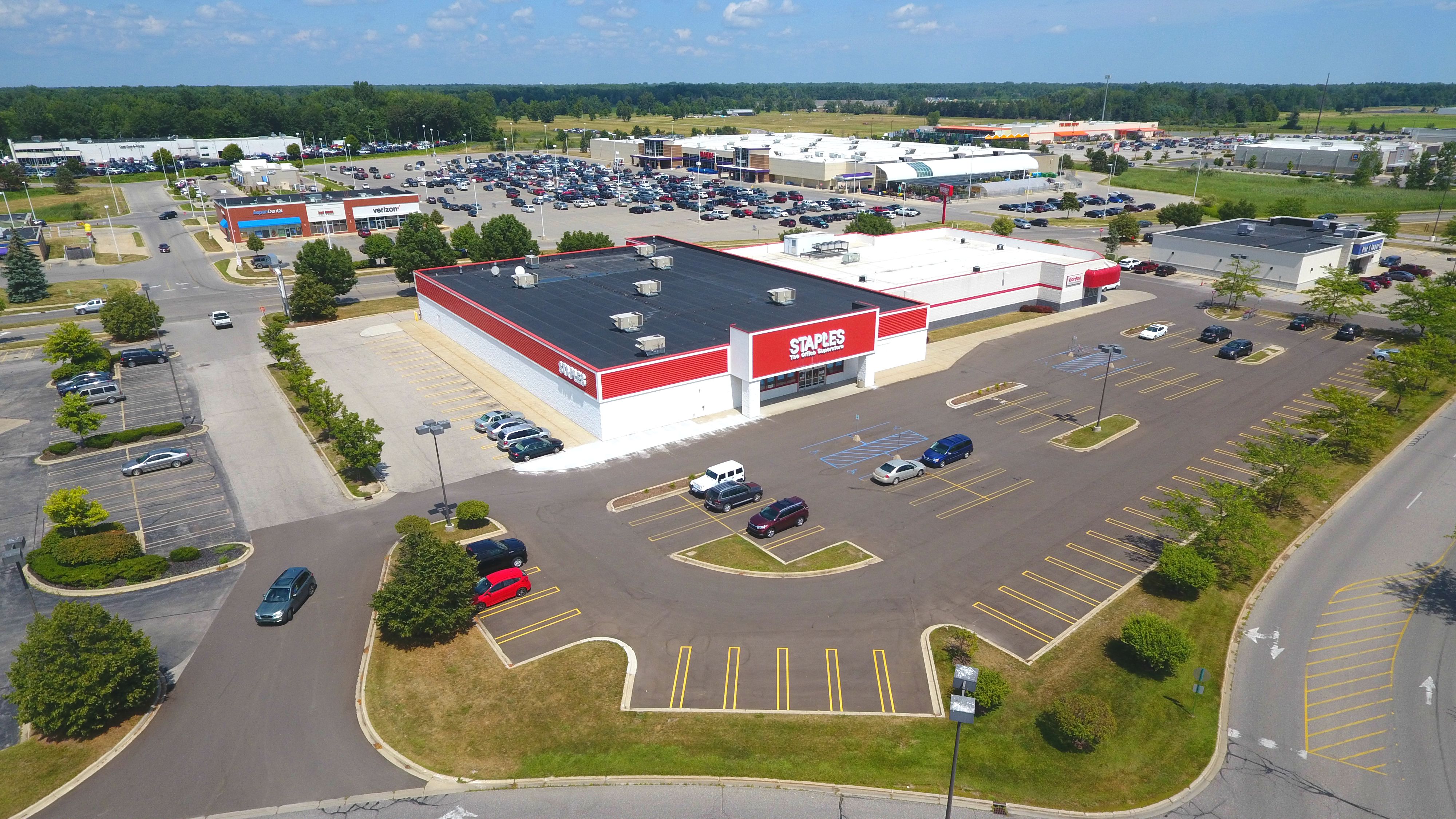 NN Staples 10+ Cap Rate Midland, MI Marketplace