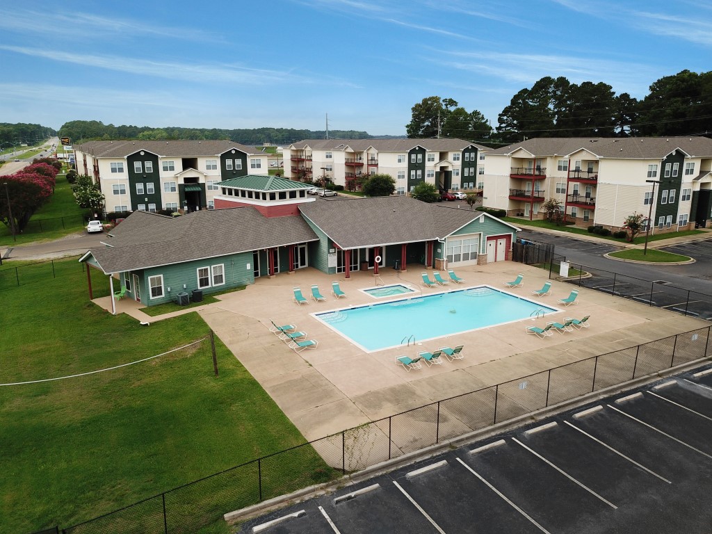 Frog Pond Apartments Marketplace