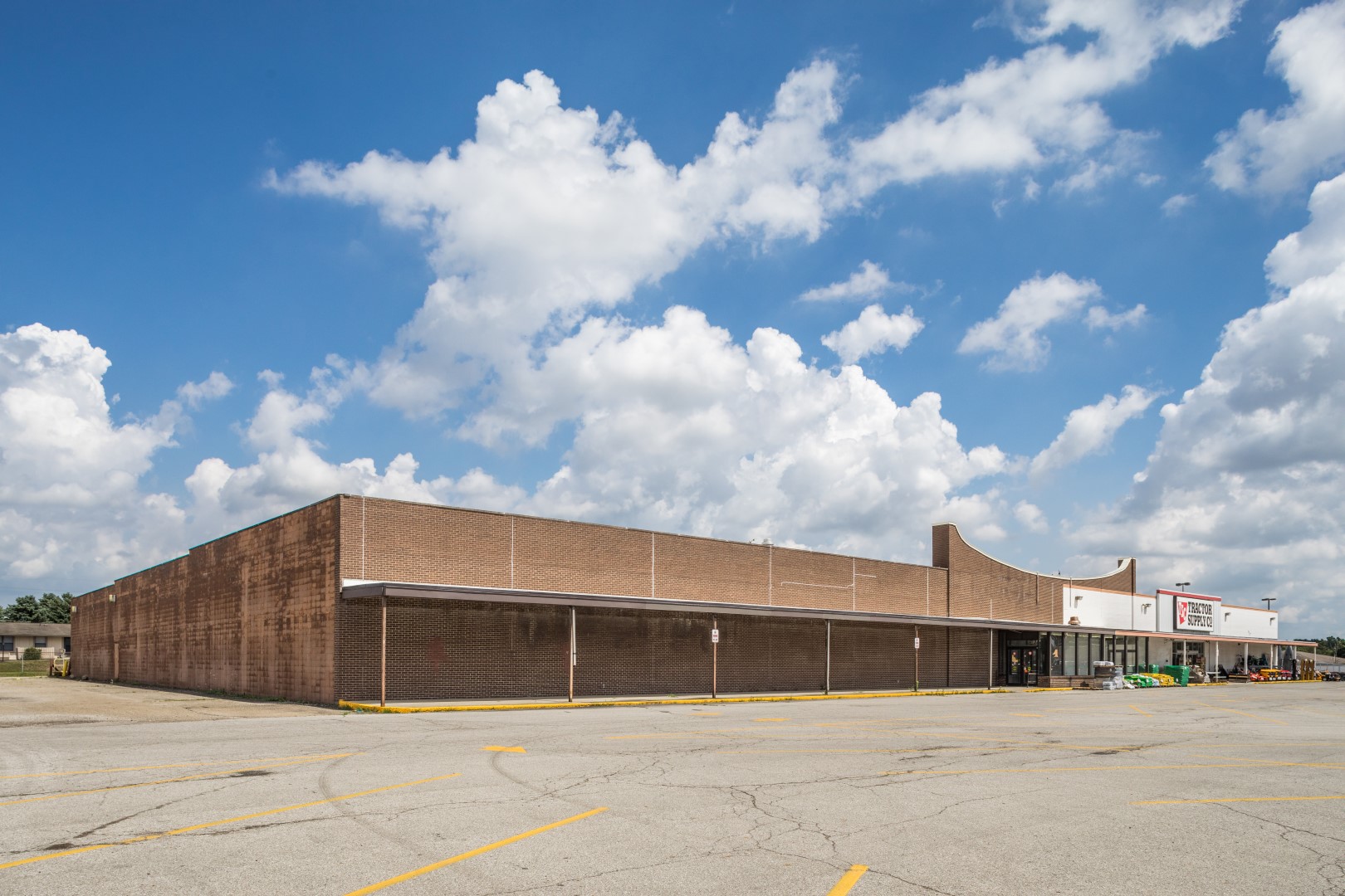 Lebanon Shopping Center Former Big Lots Marketplace