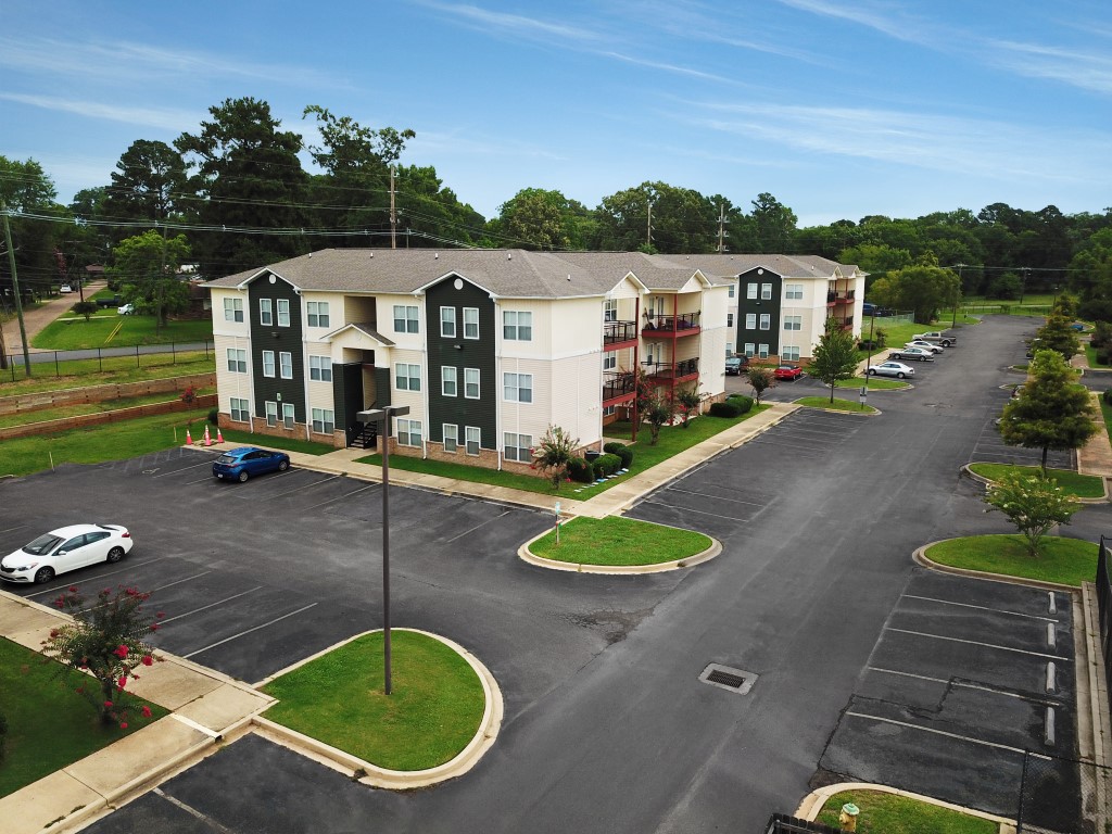 Frog Pond Apartments Marketplace