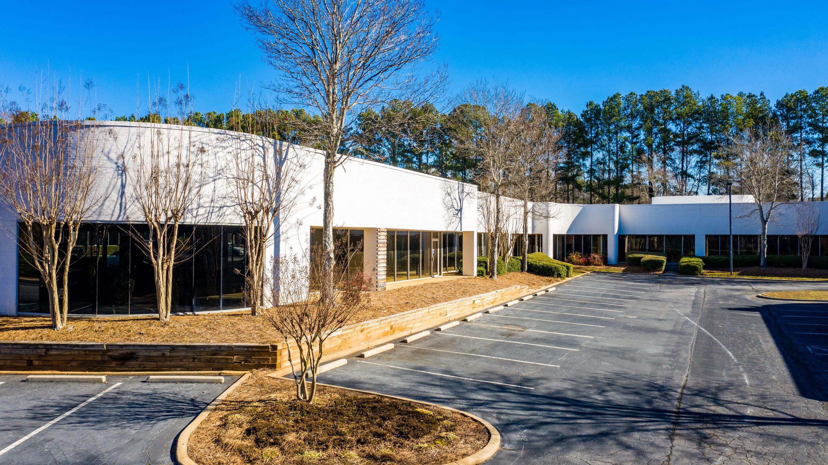 300 Suburban Atlanta Office Marketplace