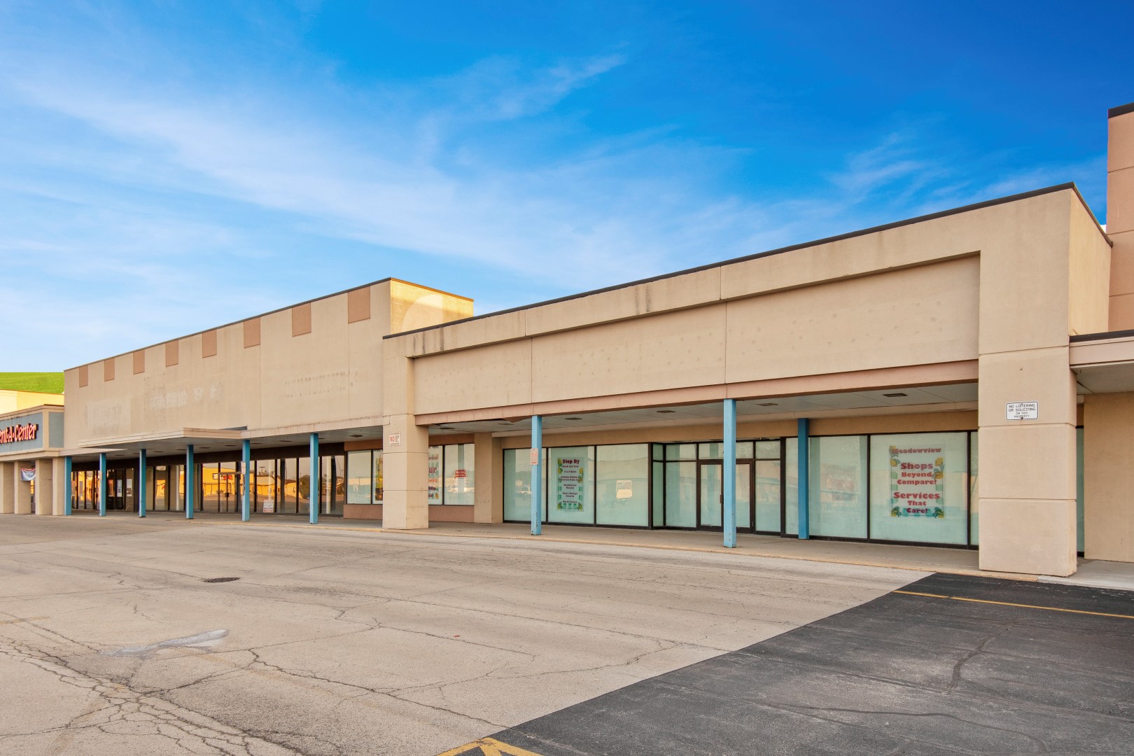 Meadowview Shopping Center Marketplace