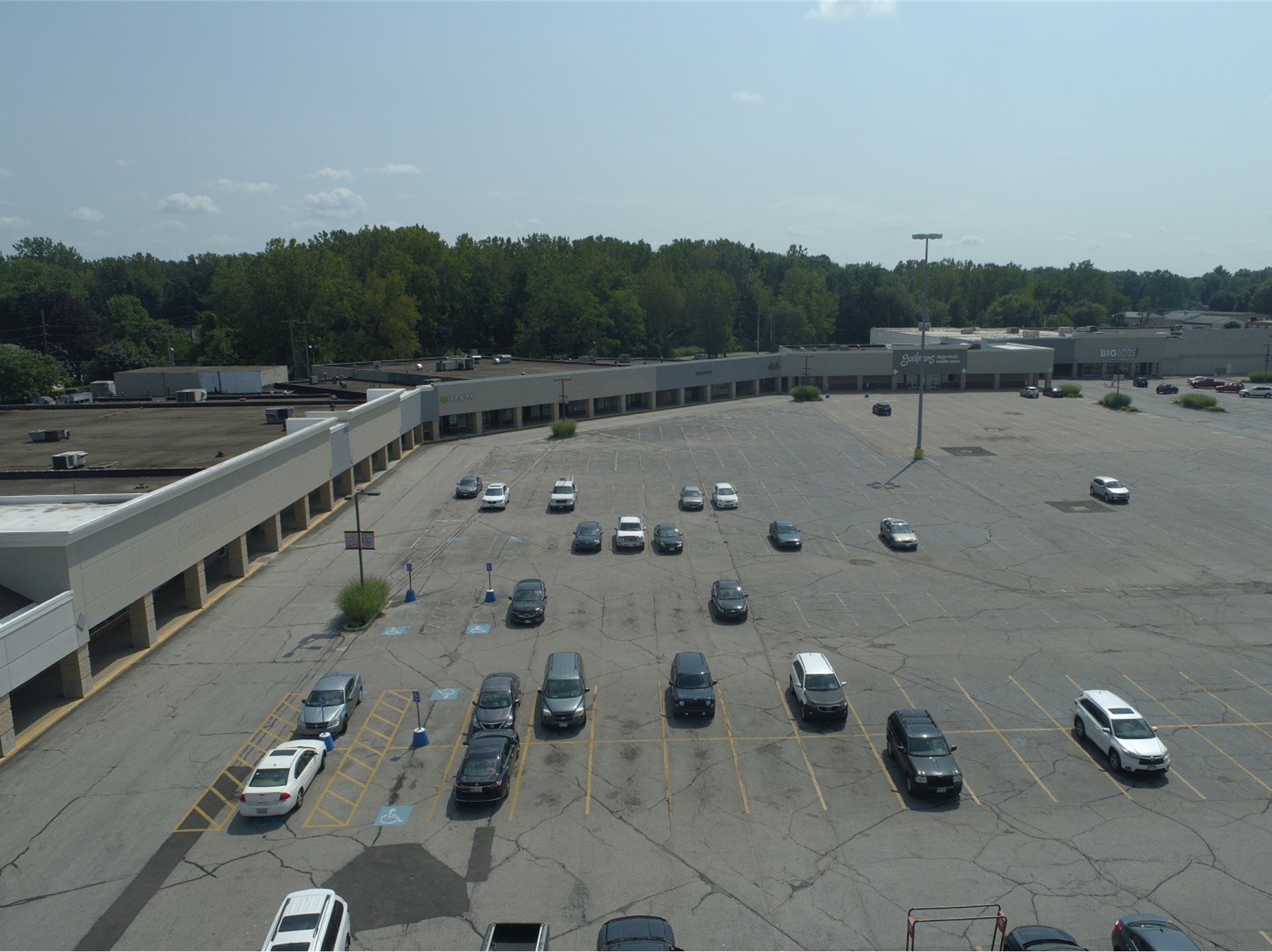 Saybrook Plaza Big Lots & Giant Eagle Anchored (Cleveland MSA