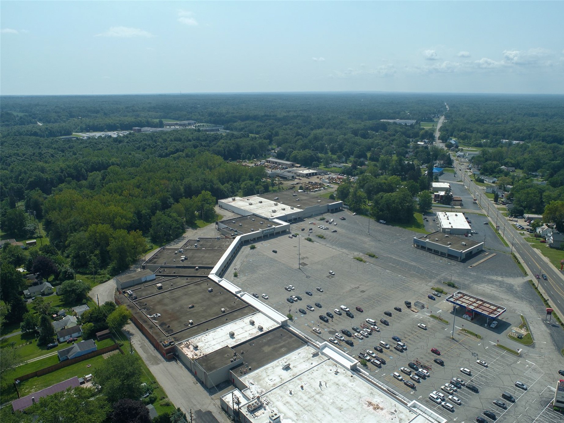 Saybrook Plaza Big Lots & Giant Eagle Anchored (Cleveland MSA