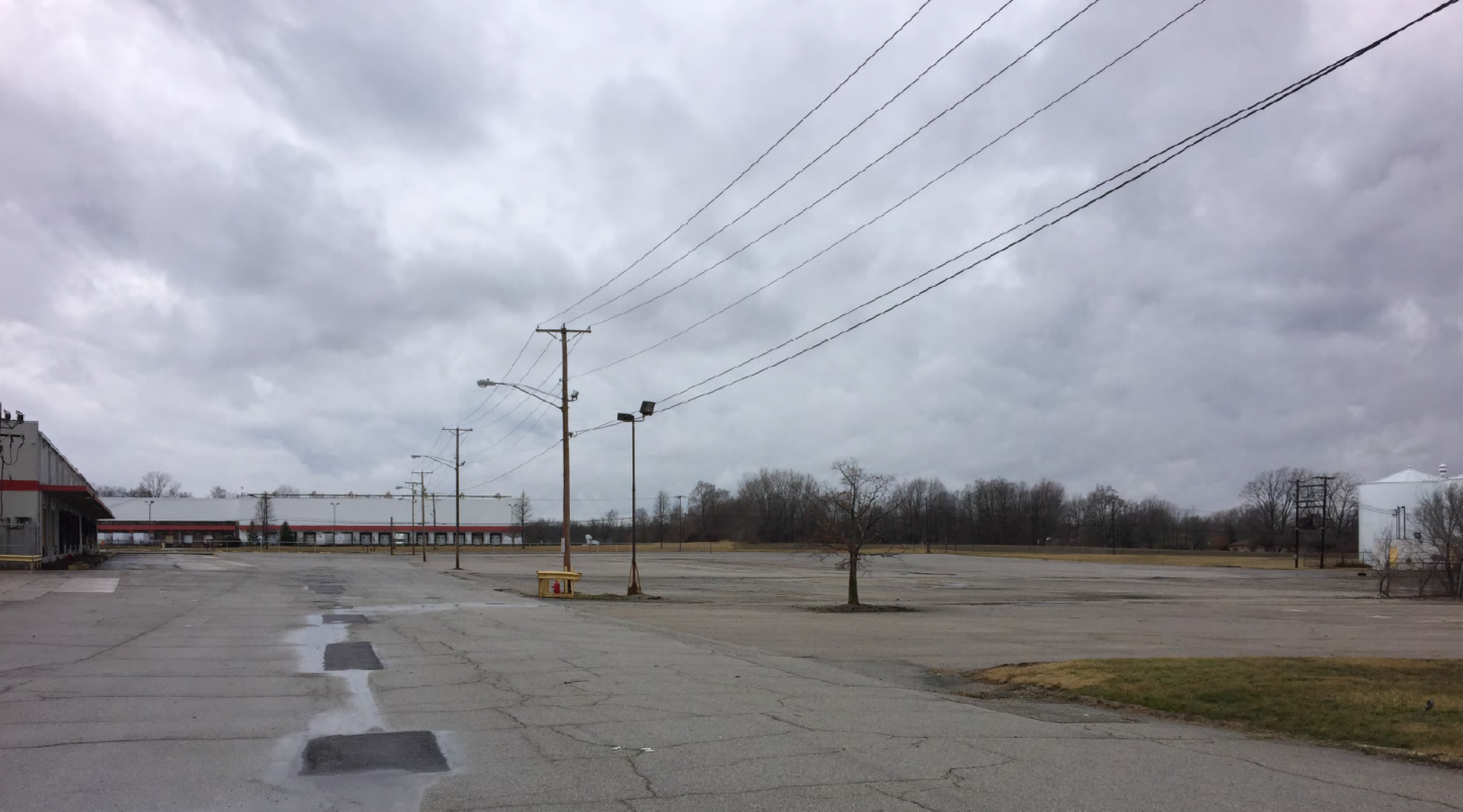 Indiana 400,000 SF Former Distribution Center REO Marketplace