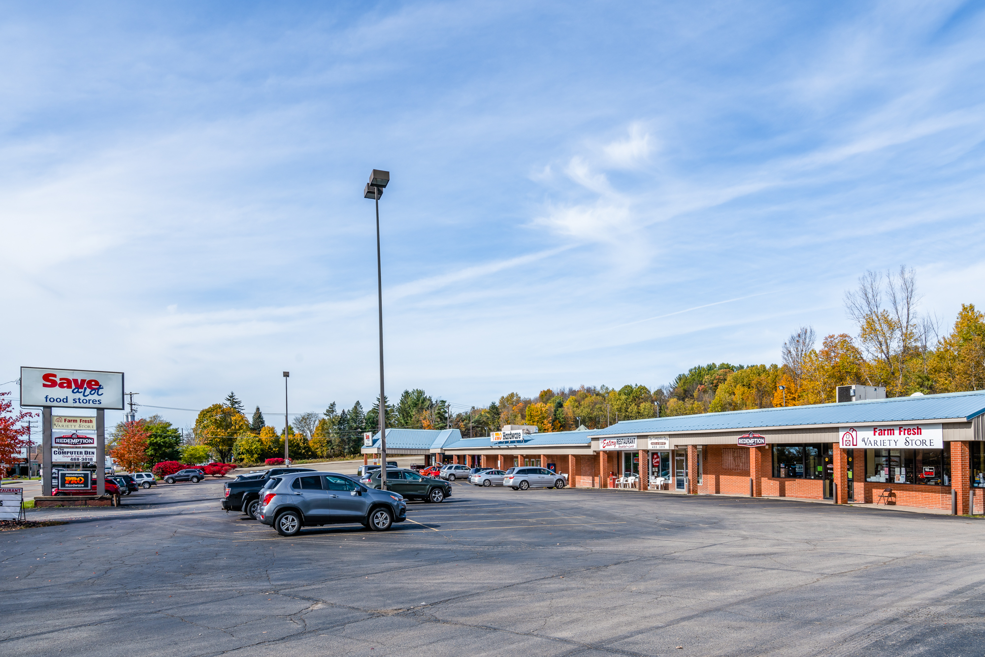 Fluvanna Plaza SaveALot Grocery Anchored 100 Occupied InPlace NOI ±150,000 Marketplace