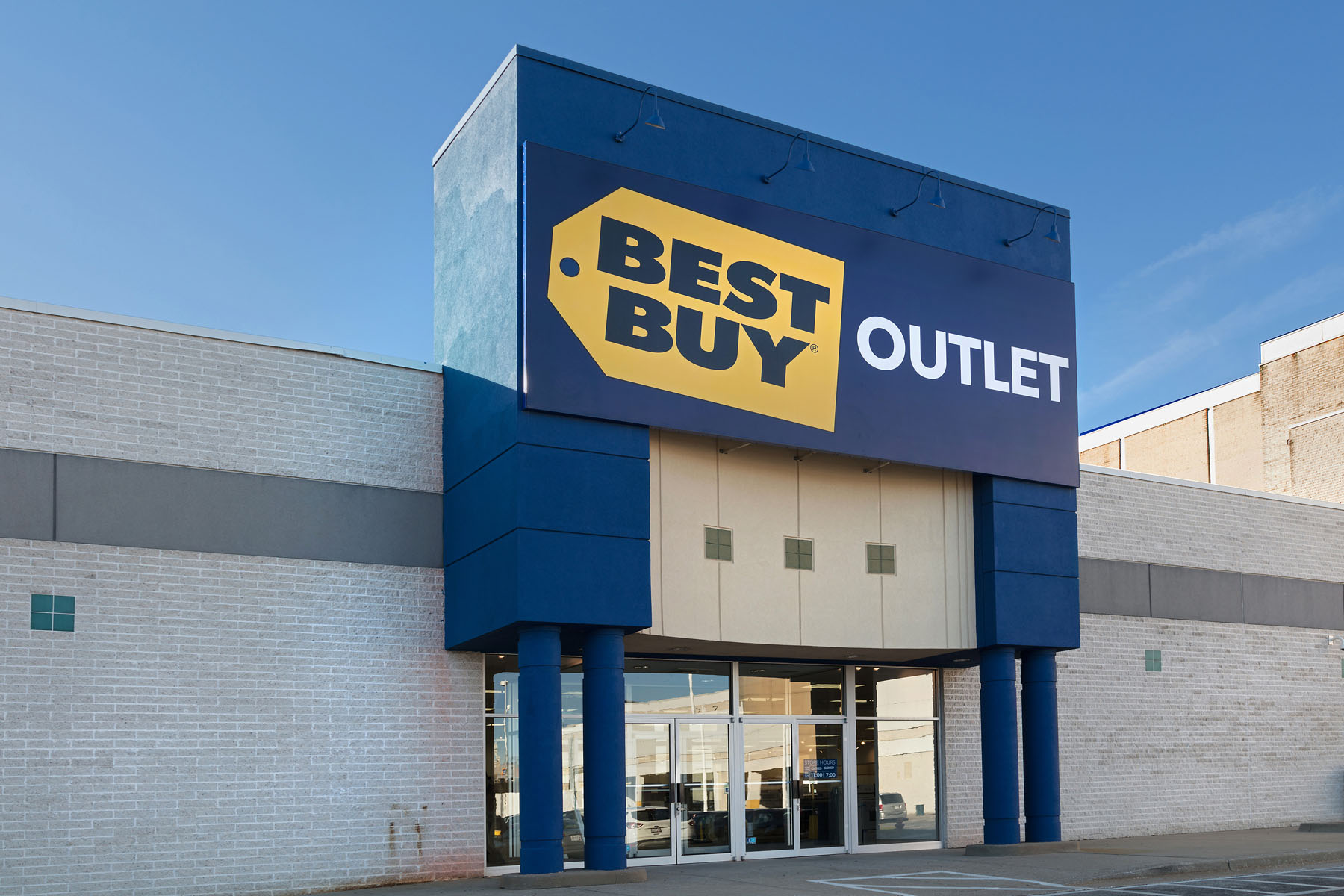 Lutherville Station Marketplace