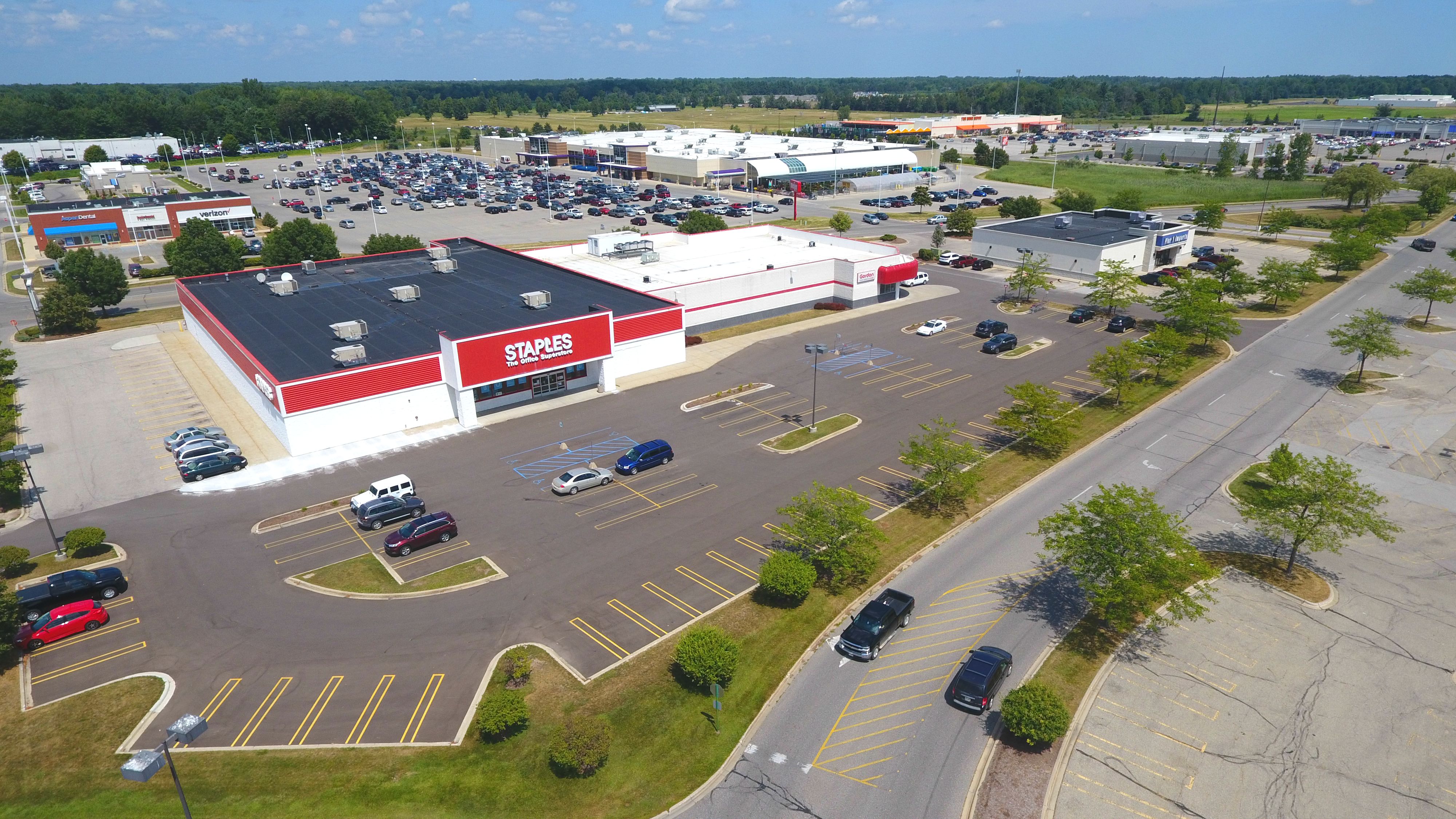 NN Staples 10+ Cap Rate Midland, MI Marketplace